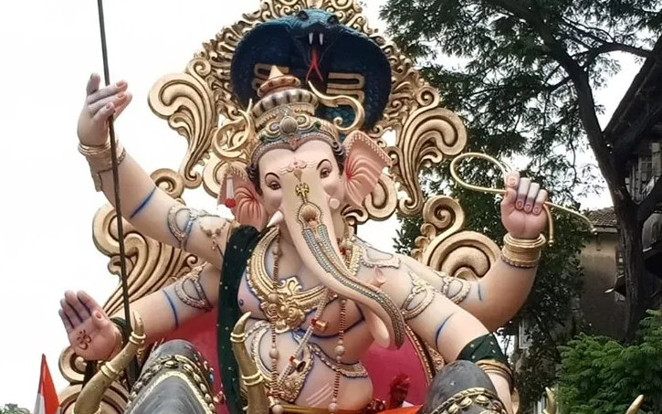 10 Famous Ganpati Pandals in Mumbai you must visit