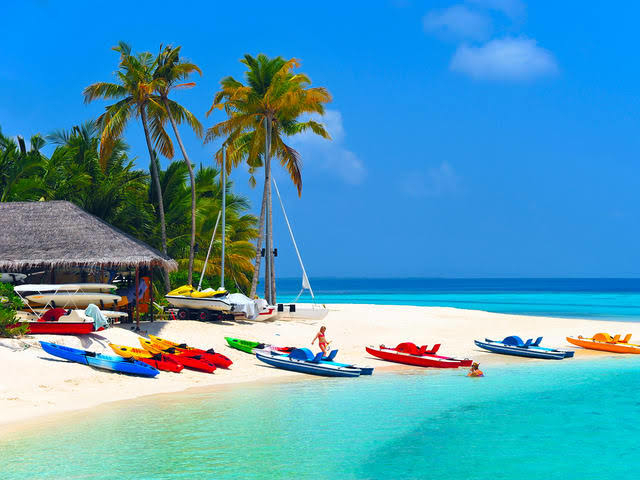 Discover Paradise: 10 Lakshadweep Tourist Attractions for Travel Enthusiasts