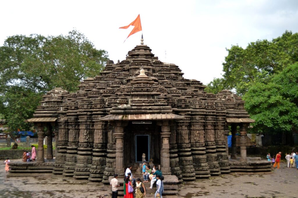 10 Shiv Temples near Mumbai